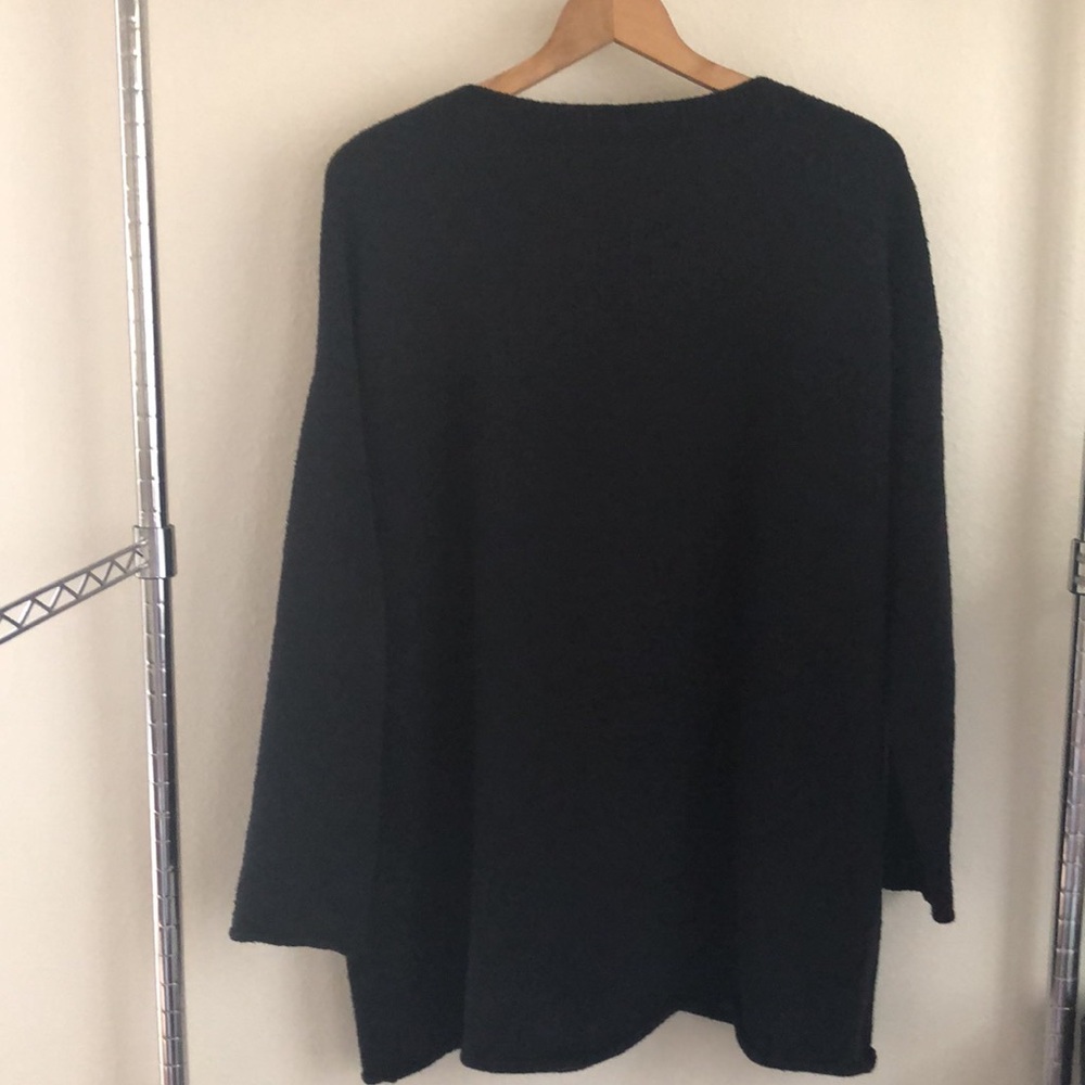 EILEEN FISHER Sweater. - Picture 8 of 8